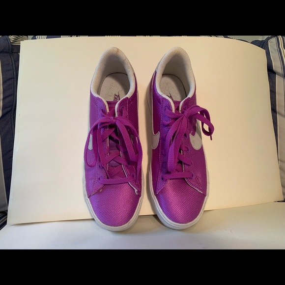 Authentic NIKE Metallic Purple Sneakers - Picture 2 of 4
